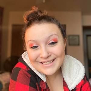 Meet your Posher, Lilly